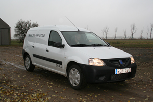 Dacia Logan van är ett lite billigare alternativ när det gäller transportbilar. Den börjar på 75 200 kronor exklusive moms med bensinmotor.