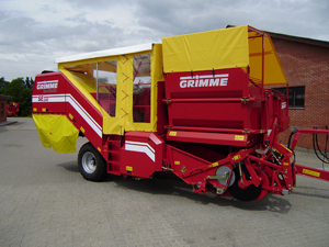 Nya Grimme SE140 är en enradig potatisupptagare med 4 tons tank. 