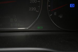 En nyhet på denna version är den så kallade Eco-coachen. När man kör miljövänligt så tänds denna gröna lampa i instrumentpanelen.