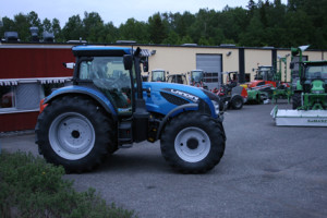 Nya 7-serien från Landini, en modern traktor med steglös transmission. 