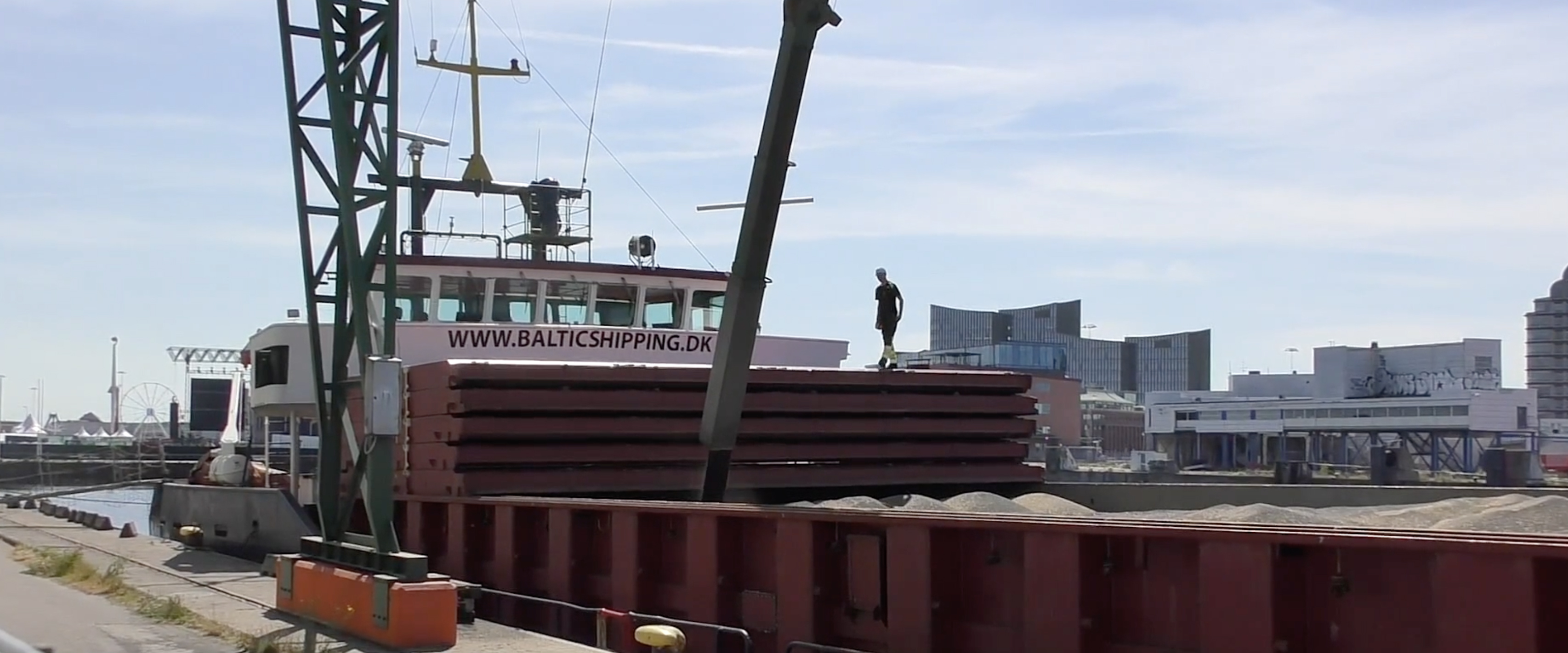 Allt fler fartyg lämnar ukrainska hamnar